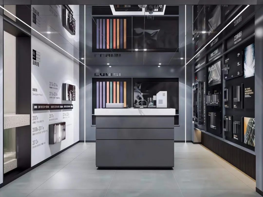 喜报|热烈祝贺广东江门陈总成功加盟路易丝门窗