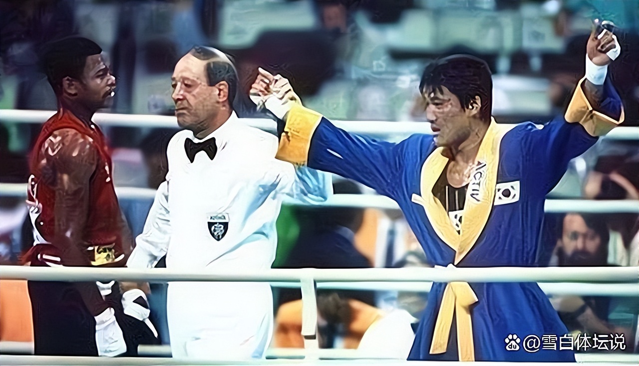 韩国队主教练被裁判红牌罚下,韩国队主帅被红牌罚下现场全过程