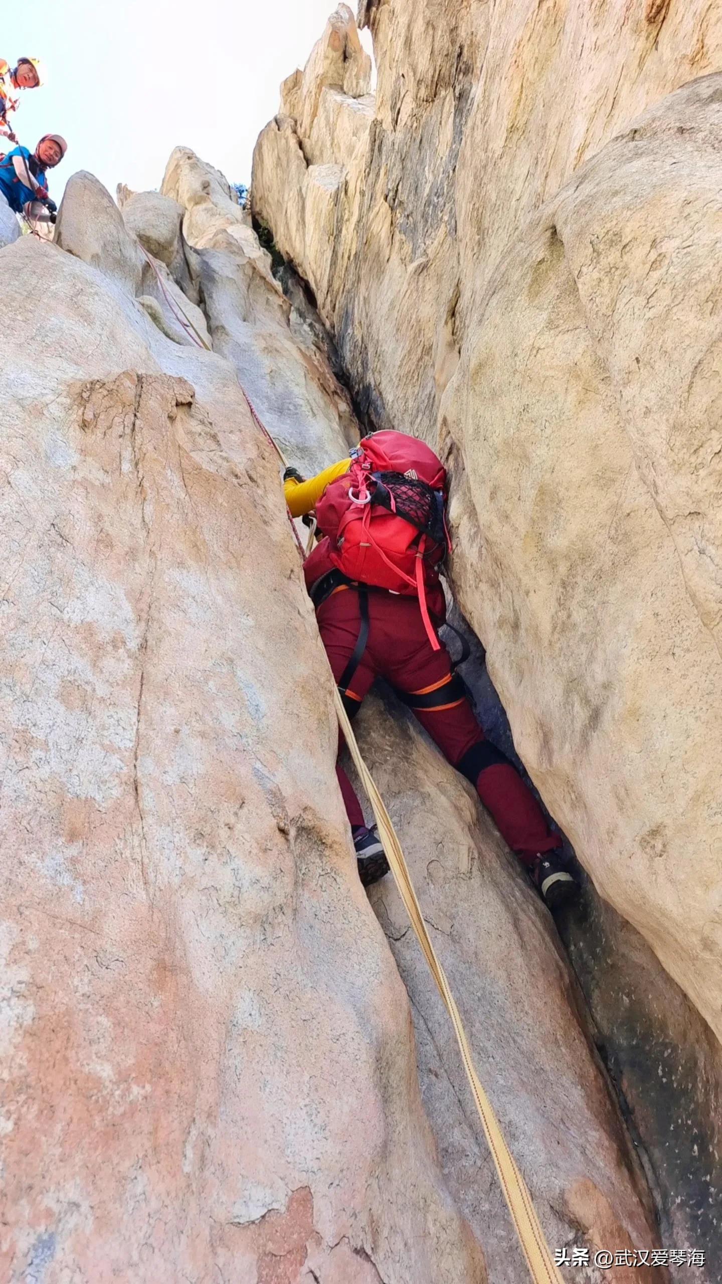 嵩山鱼道鱼脊线全景,嵩山虎头崖攀爬