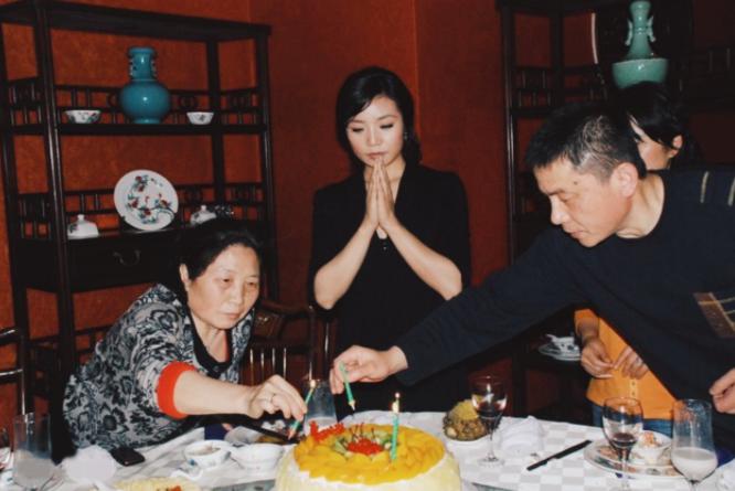 李丹阳她妈妈的葬礼全过程视频,歌唱家李丹阳父亲多少岁去世