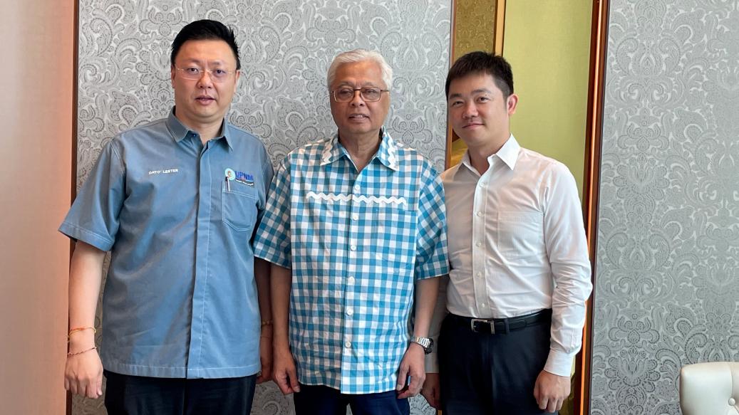 马来西亚前总理一行到大富科技调研考察