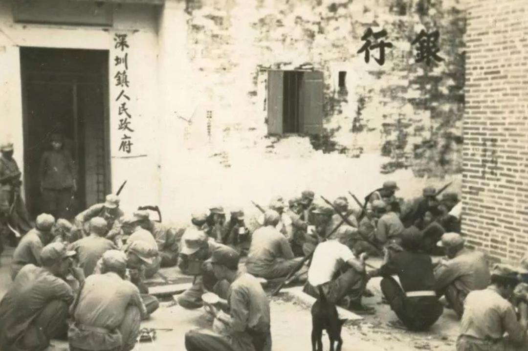 1949年我国为何不用*力武**收复香港？