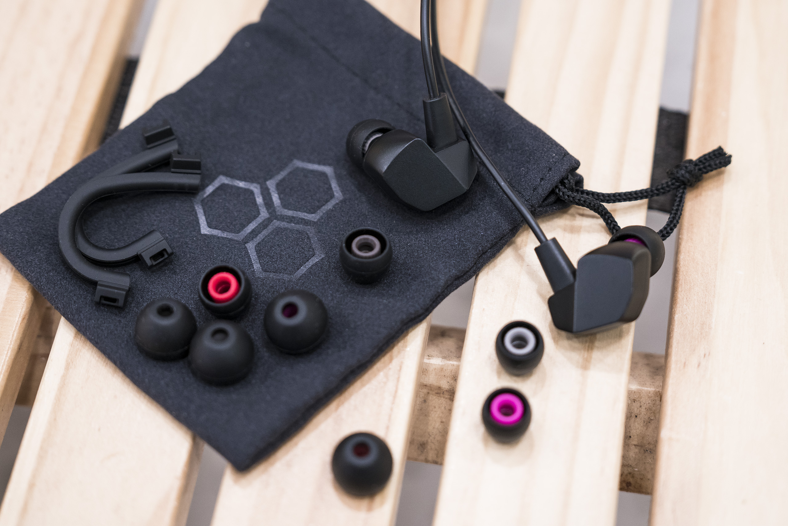 #巡洋笔记#千元内随身耳机推荐：要好听，更要性价比