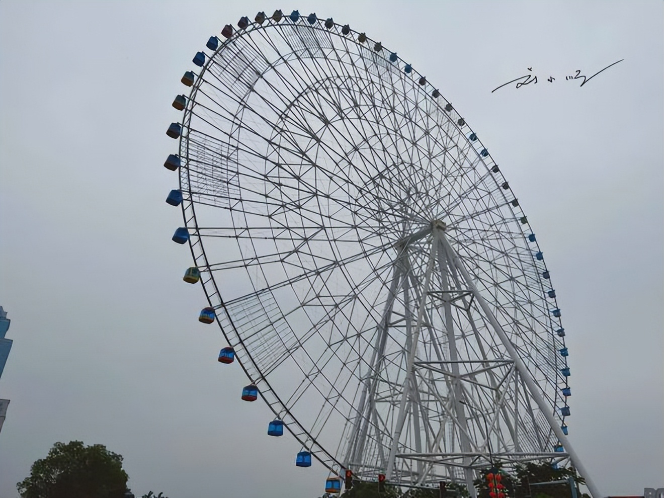 南昌最大的摩天轮十大排名,目前中国最高的摩天轮南昌之星