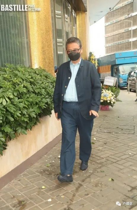 天王隐藏的“大老婆”,把持20亿财产,一生不婚不育,图的是啥?