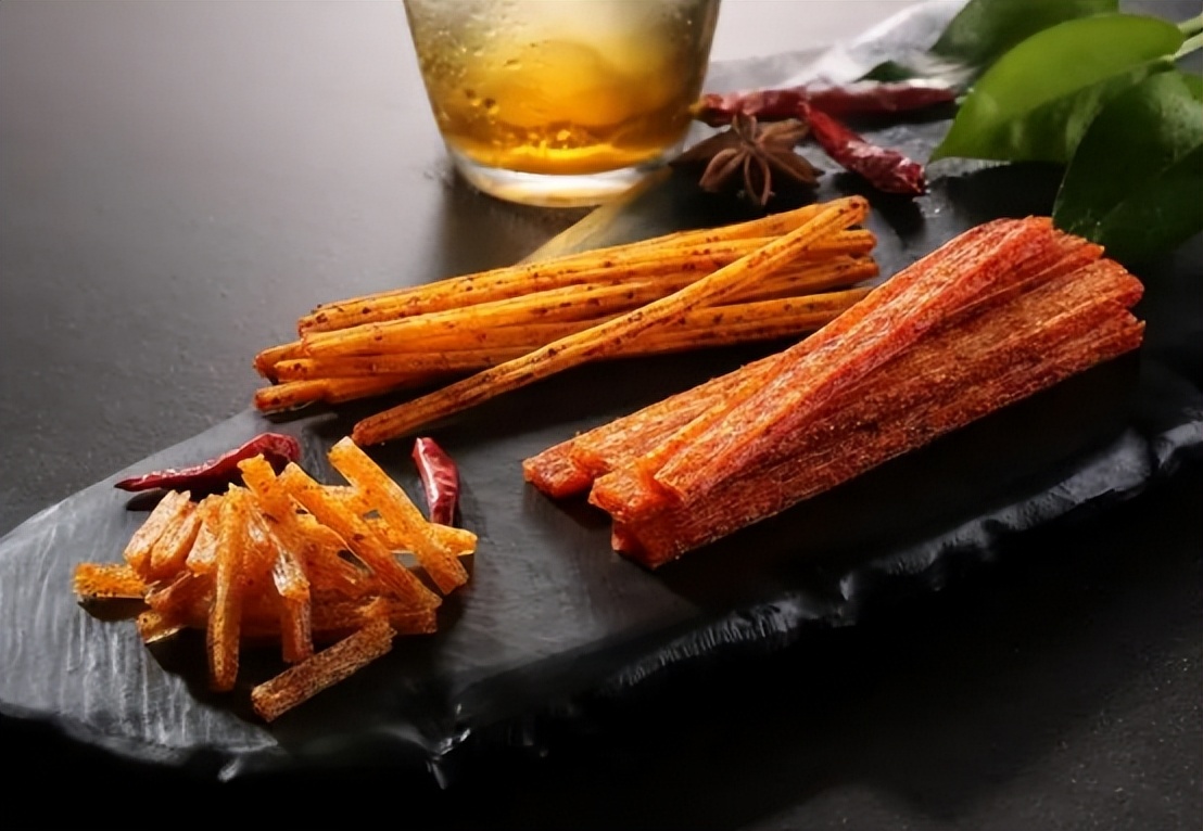 卫龙辣条成为网红辣条的启示,卫龙辣条品牌背后的故事