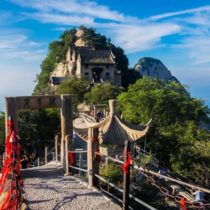 和平精英全国名校赛决战华山之巅，电竞爱好者们请准备！