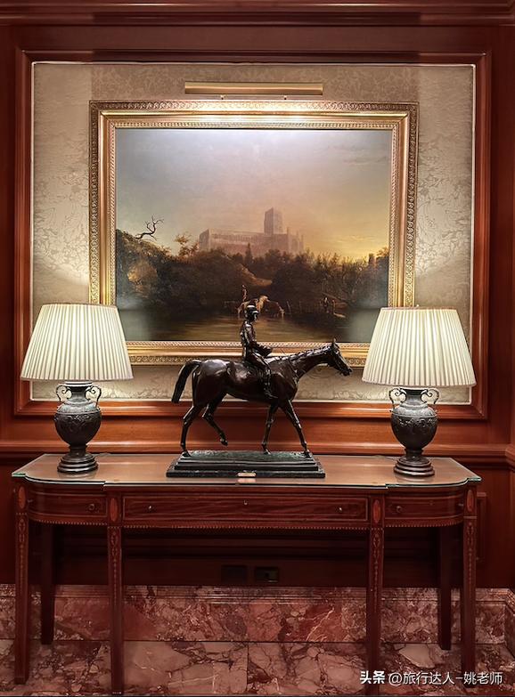 日本丽思卡尔顿酒店阴雨天高级感,大阪奢华酒店