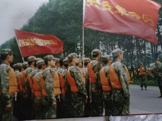 98抗洪爆破堤坝,98抗洪决堤口