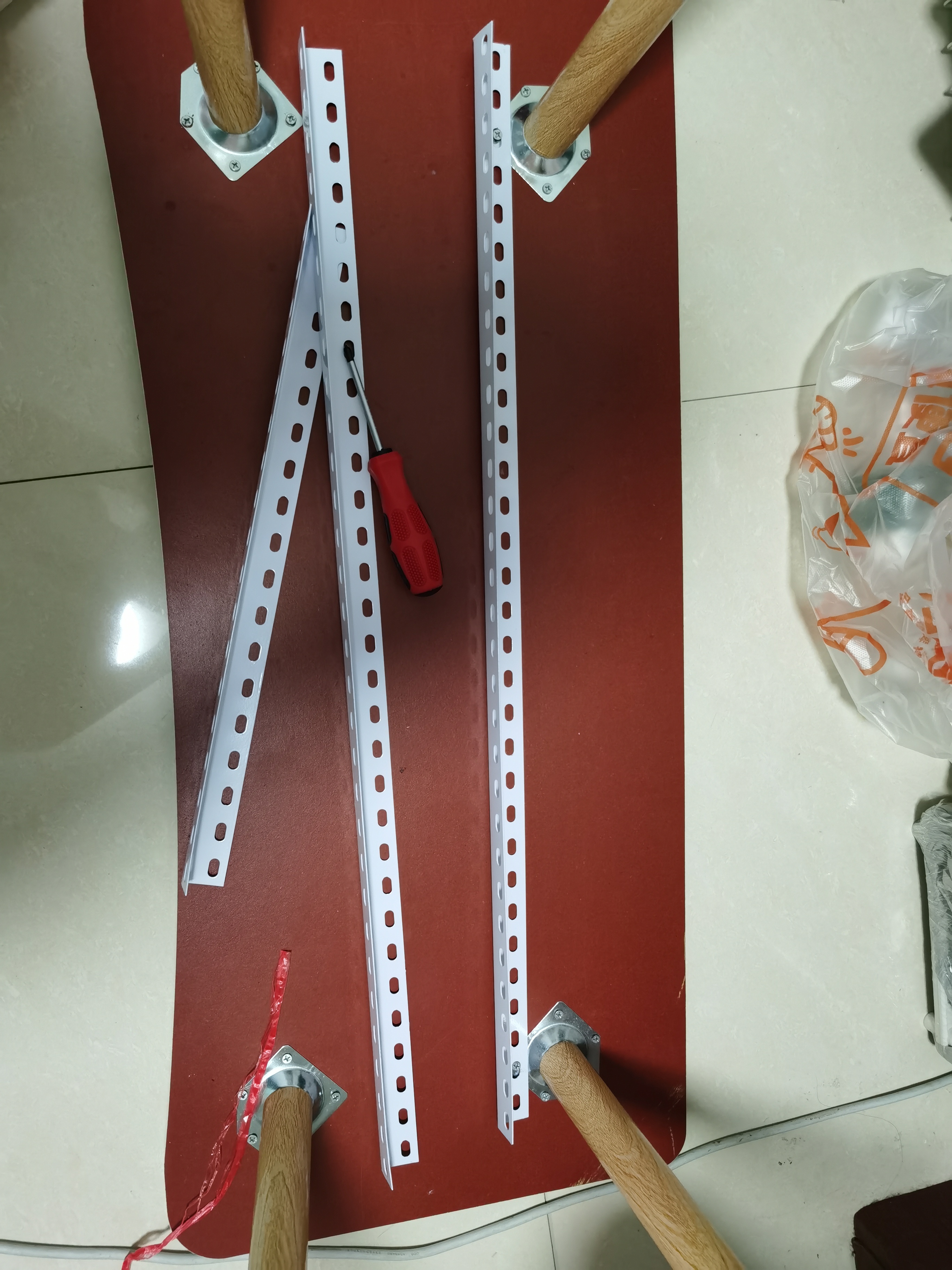 桌子摇晃怎么加固小妙招,折叠桌子塌陷修理小妙招