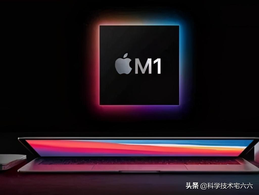 苹果公司推出第一台iphone的年份,苹果手机创始人的艰难历程