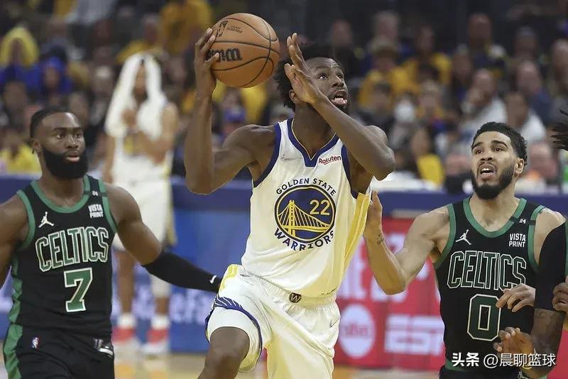 NBA晚报:太阳老板当众露鸟并威胁孕妇，里弗斯点赞色情图片和推文