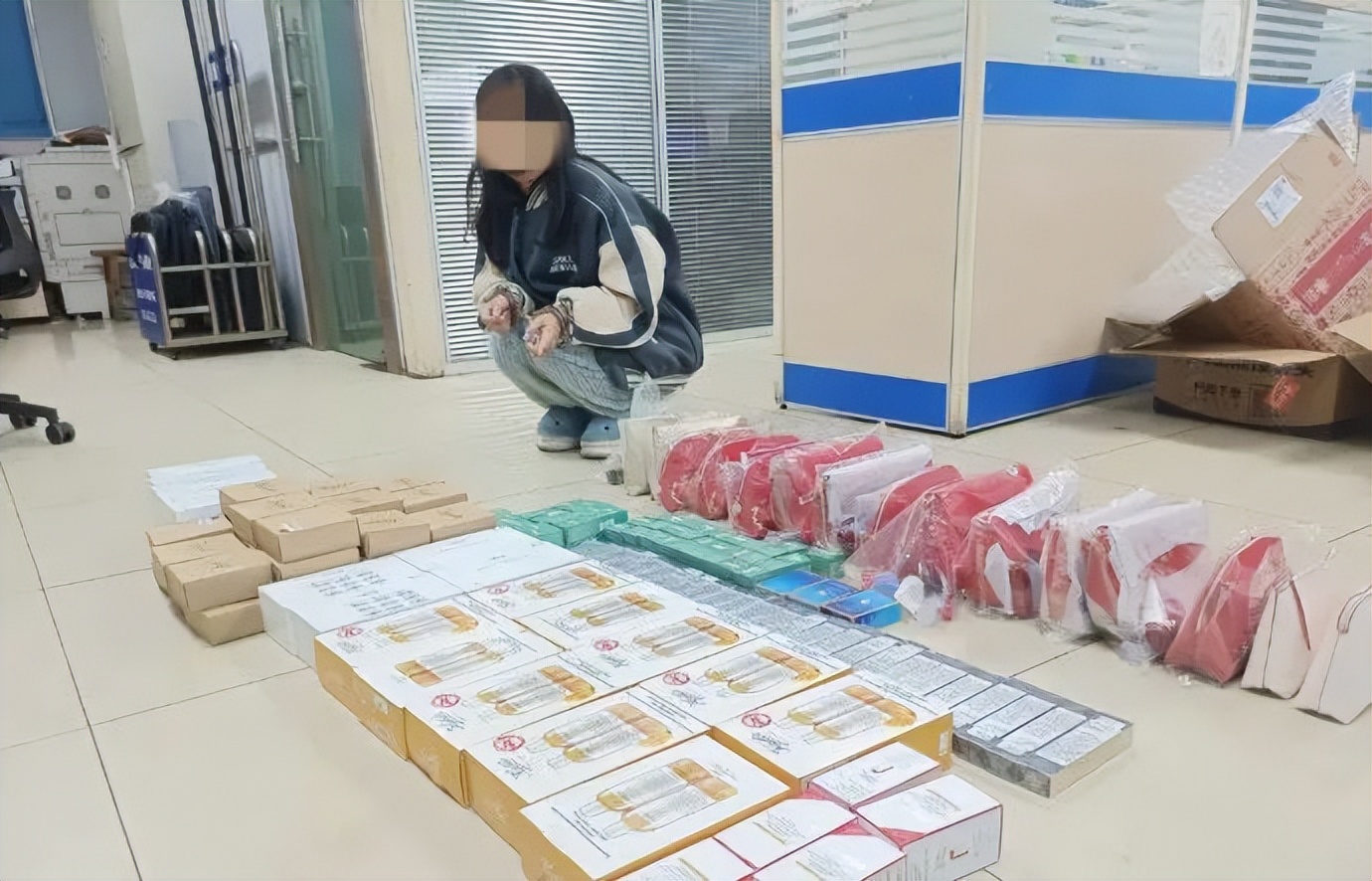 代购诈骗案破案报道,5000万套代购走私案告破