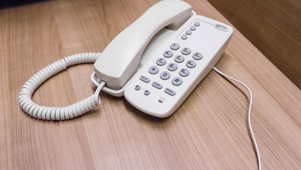 邻居办酒席房门被撬,邻居撬开我房门办婚宴知乎