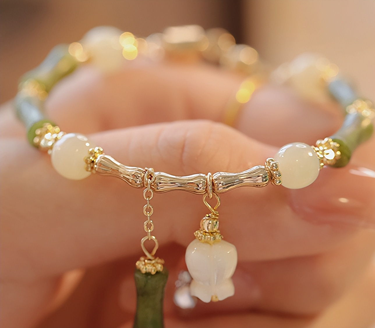 女闺蜜生日送什么礼物200元左右,小姐姐给闺蜜送什么礼物好