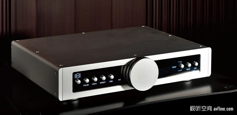 领略德国音响文化精髓：B.M.C.AudioDAC1解码前级、M3单声道后级