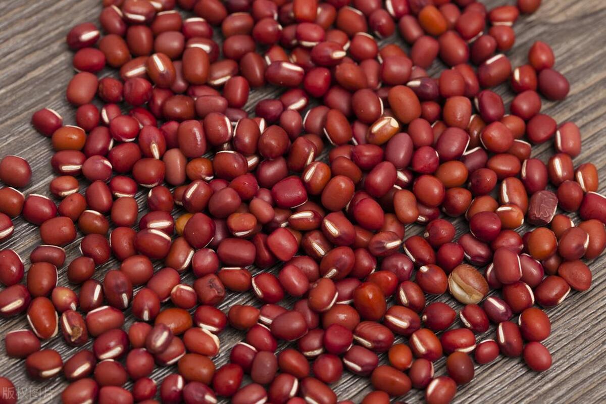 赤小豆清热吗,赤小豆瘦肉汤清热解毒吗