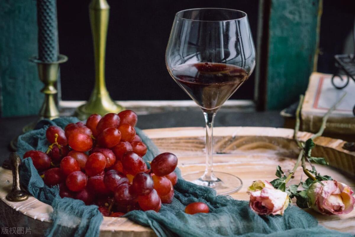 怎样挑选红酒的正确方法,怎么选购红酒的正确方法