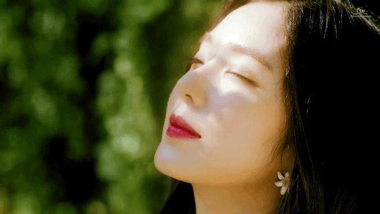 ysl反转巴黎经典和光耀淡香水,ysl黑鸦片香水