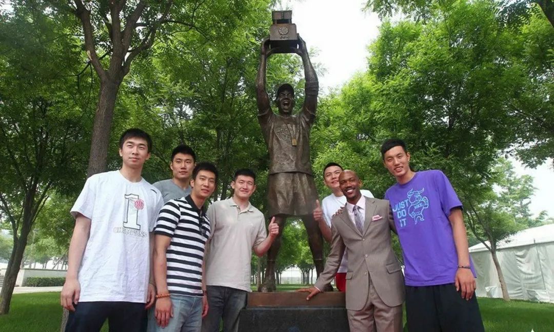 篮球杨毅视频全集,解说篮球杨毅