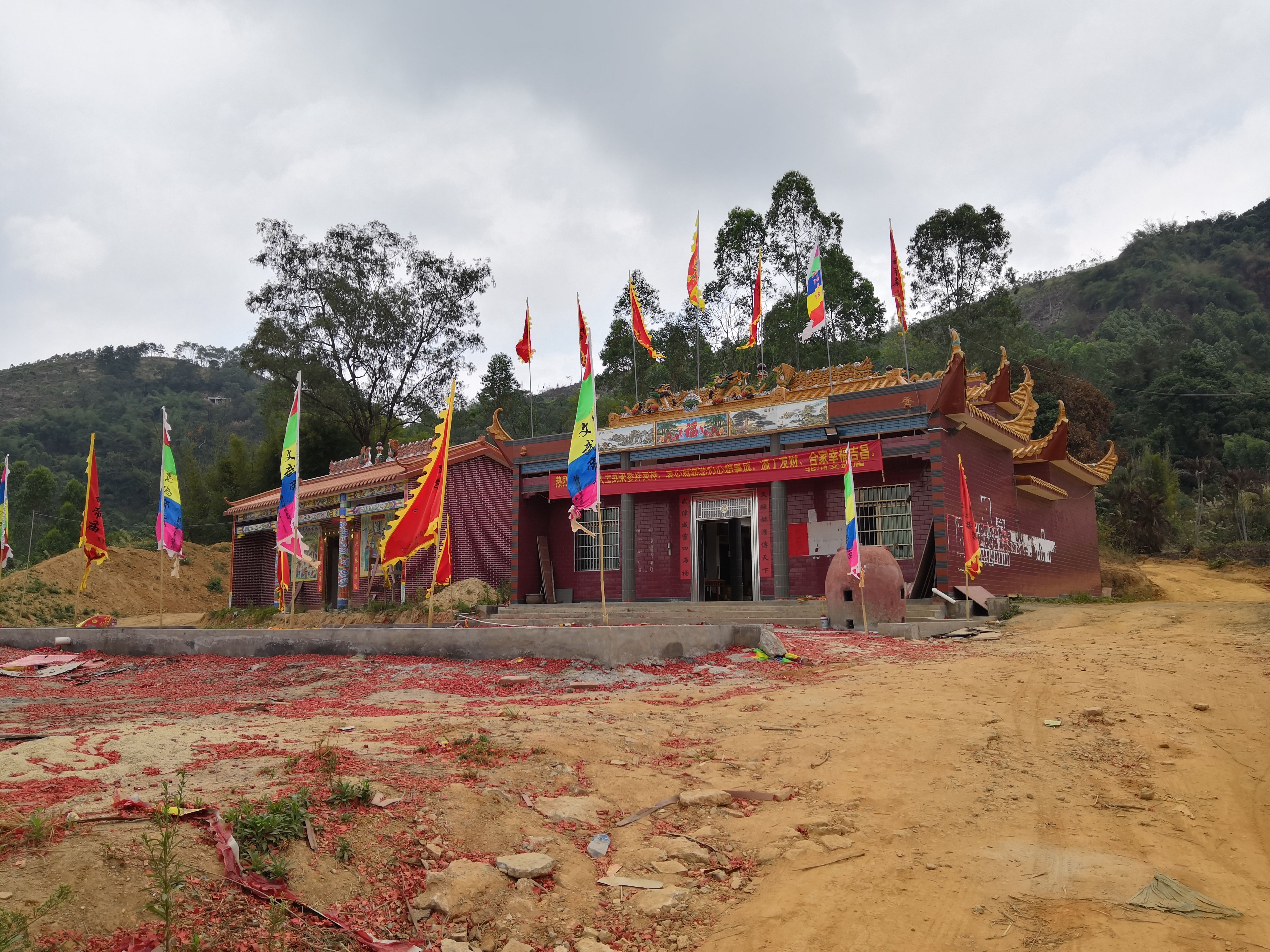 怎样秘密查找微信朋友在哪个位置,微信怎样能够查找对方在什么地方