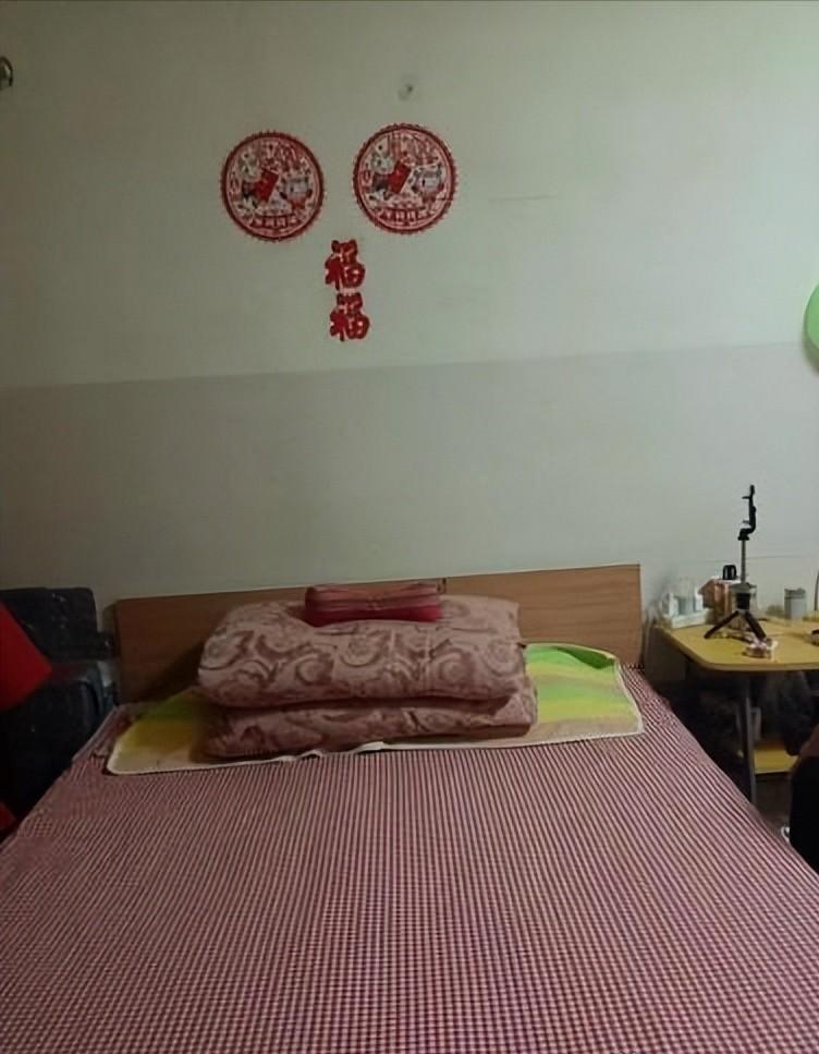 我，做过小生意，当过厂长，人到中年却被迫成北漂，做起了保姆