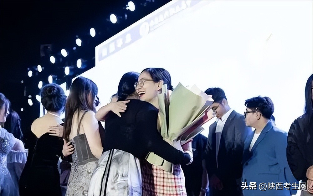 瑗垮畨鐜颁唬鑱屼笟楂樹腑2023姣曚笟鏅氫細,瑗垮畨鐜颁唬鑱屼笟楂樹腑楂樹笁姣曚笟鏅氫細