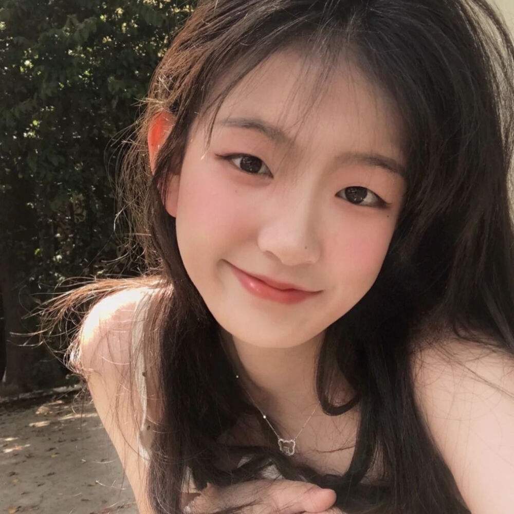 探寻花海迷梦，红玫瑰花语大揭秘！