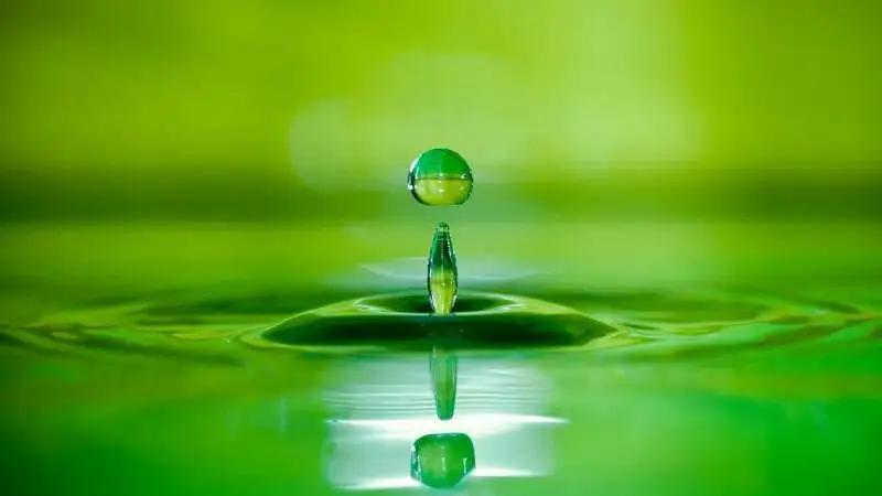 周围有人就尿不出来怎么缓解,旁边有人尿不出怎么回事