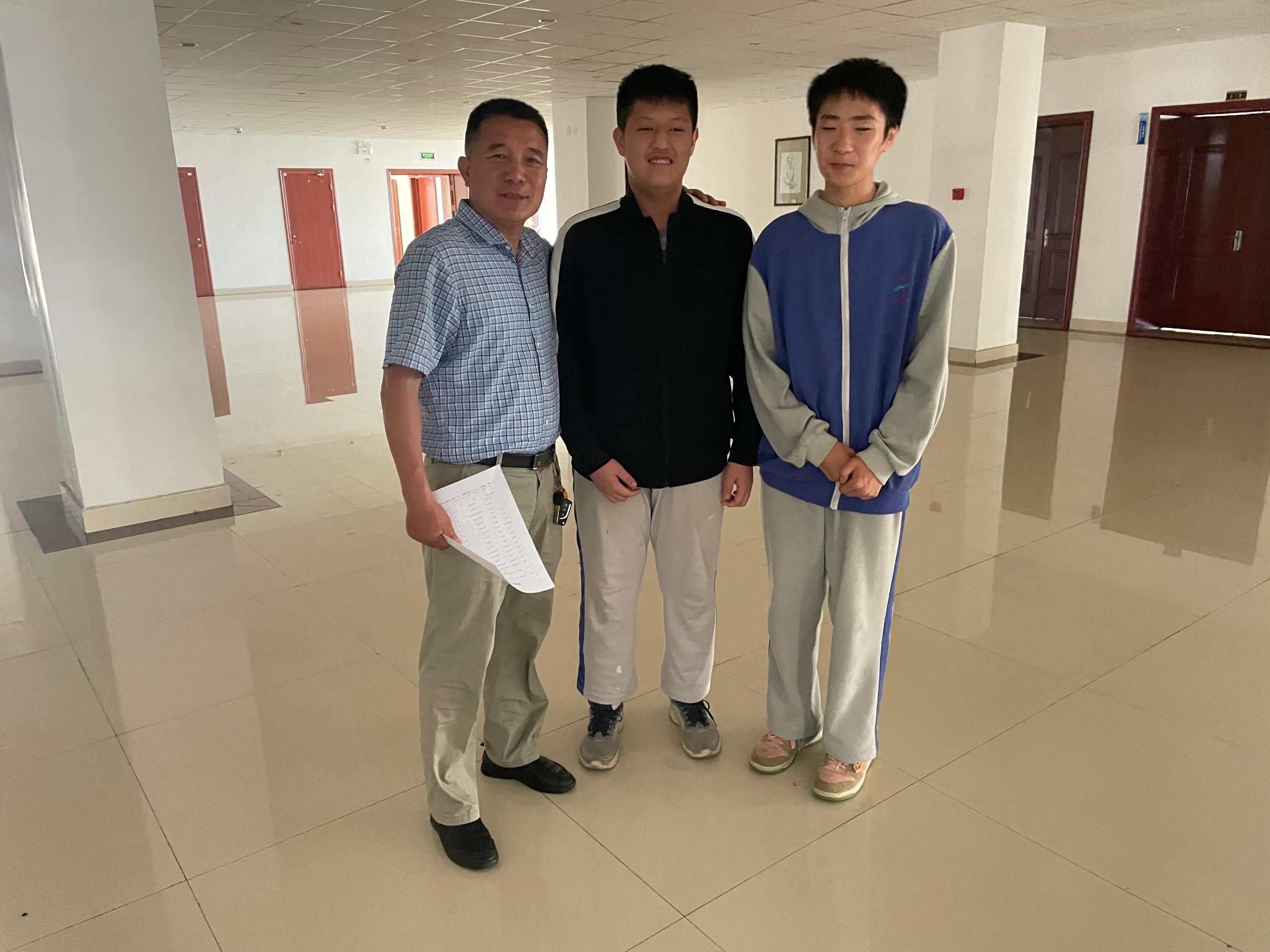 新学年第二学期No.258舒经活血勤锻炼感谢派驻病号看