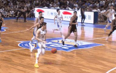 男篮热身赛41分击败同曦直播,青岛男篮94-93南京同曦赛后发布会