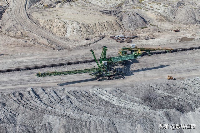 跳梁小丑还是众望所归？泽连斯基：从喜剧演员到乌克兰总统