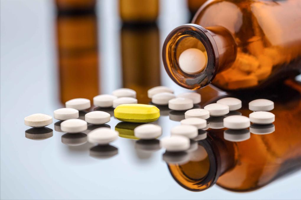 老年人尿频尿裤子有什么解决方法,老年人尿频尿裤子需要做哪些检查