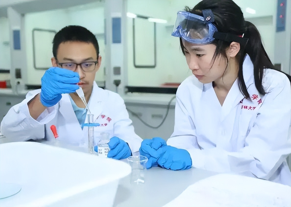 2022化学学科排名最新更新：吉大反超上交，中科大与榜首擦肩而过