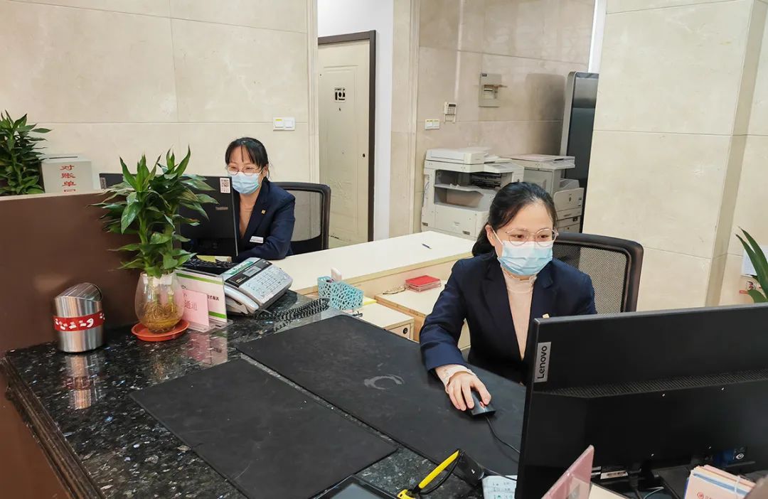 长江银行：闻令而动“疫”然逆行