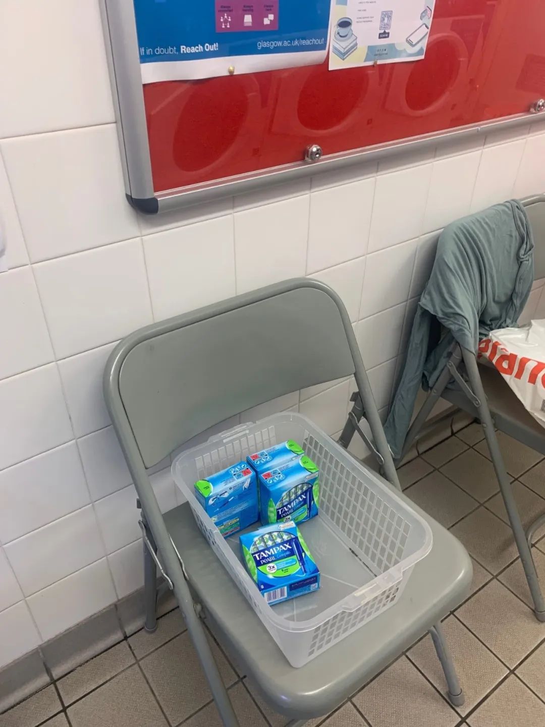 去苏格兰留学15个月，我只买了一包卫生巾