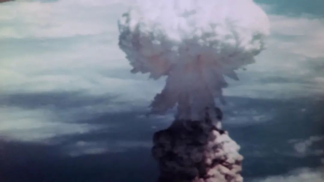 日本海滩核污染现状,日本排核污染水后的大海现状