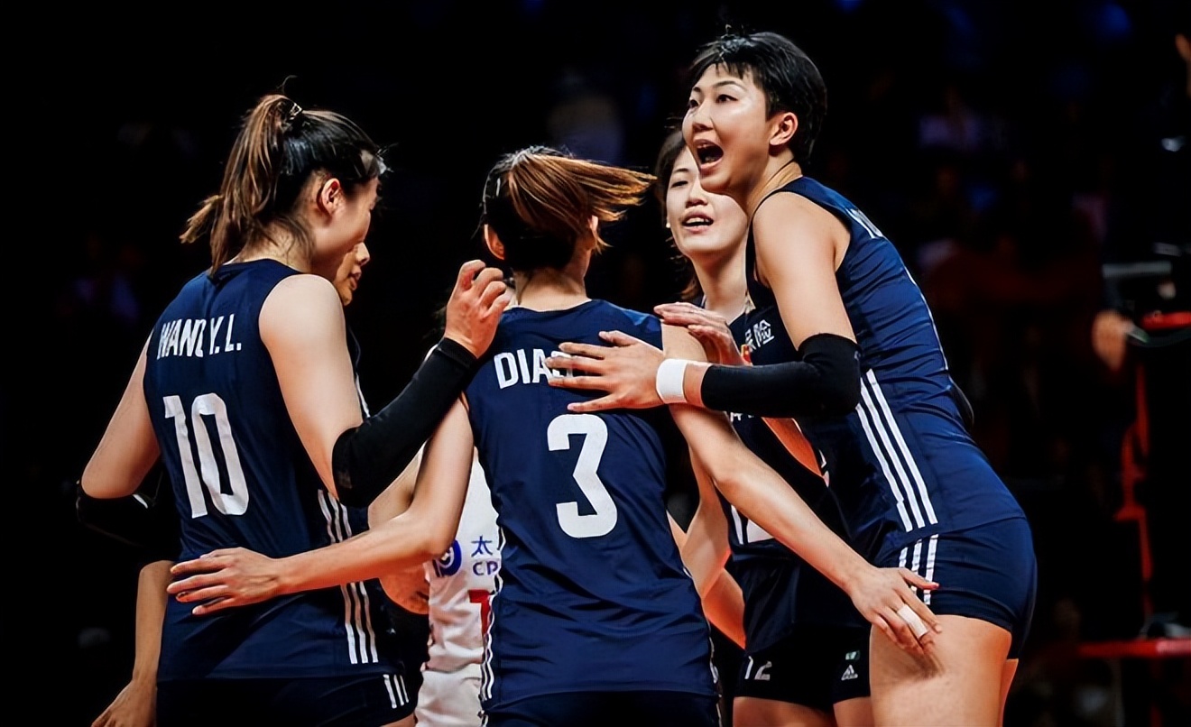 女排对阵荷兰王梦洁救球,中国女排3比0阿根廷女排王梦洁