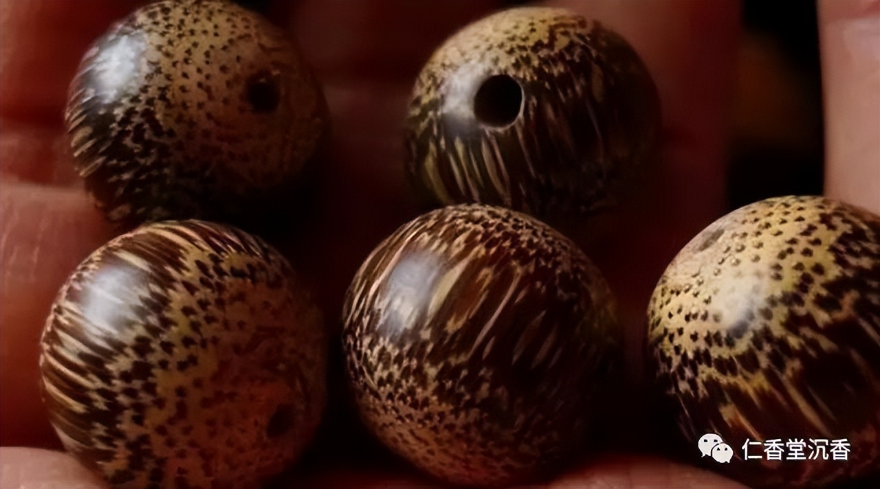 正宗沉香手串的价格多少,越南沉香手串价格表大全