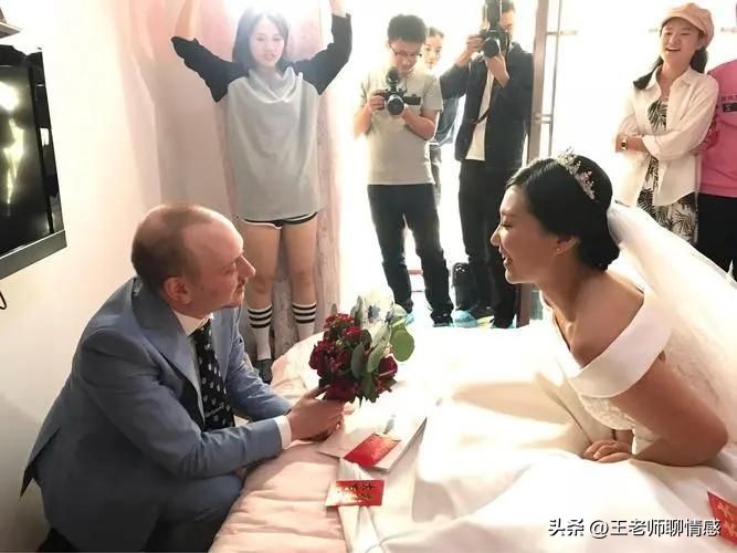 中年夫妻三观不合怎么维持婚姻,婚姻三观不合很累很压抑的说说
