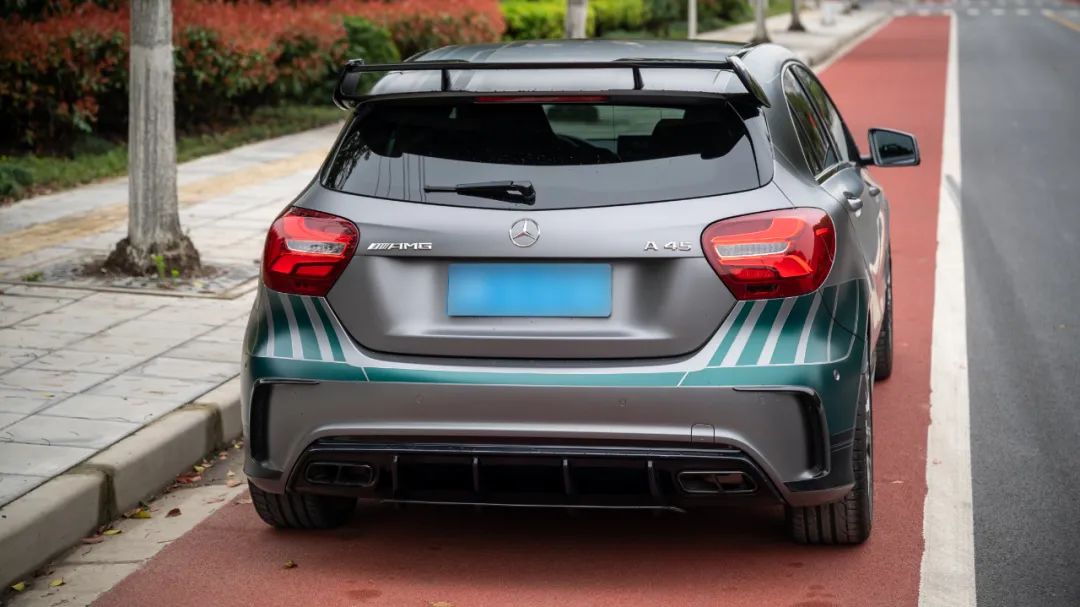 amg车队衣服,amg车队的衣服