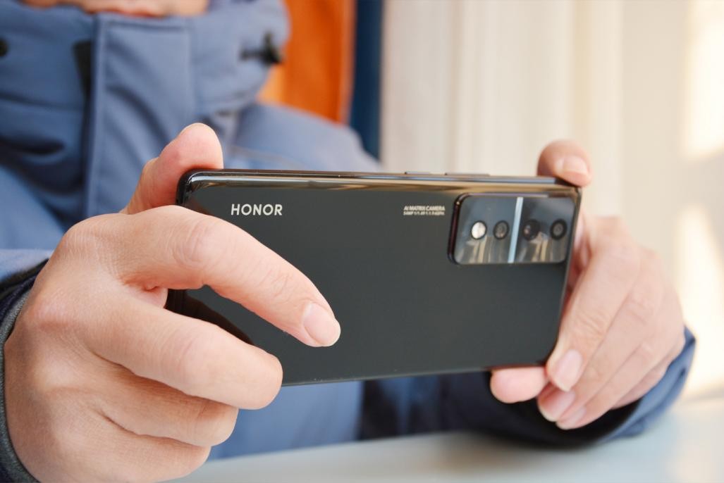 荣耀手机现在哪款最值得入手,荣耀手机哪一款最适合入手