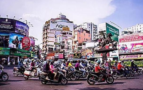 越南首富潘日旺有中国血统吗,越南首富潘日旺做什么的