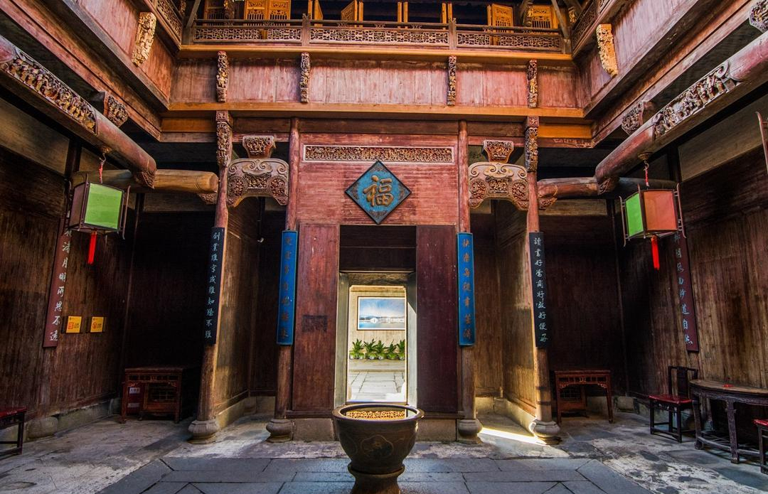 经济交流与发展——18世纪瑞典公司在华贸易的变化