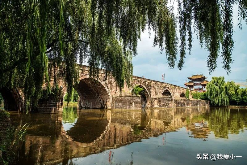 云南楚雄古建筑屋顶,云南楚雄守护古建筑