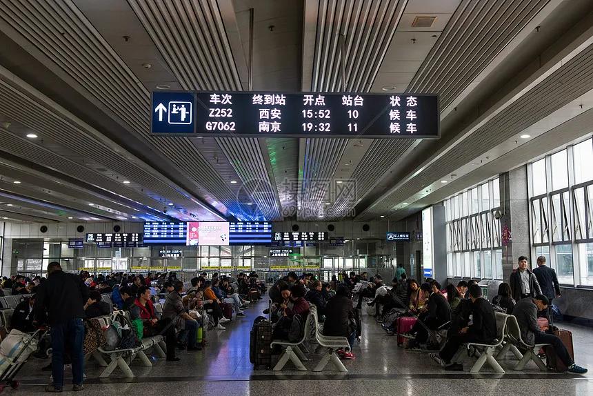 第一次坐火车全部详细步骤,火车怎么坐新手第一次坐火车流程