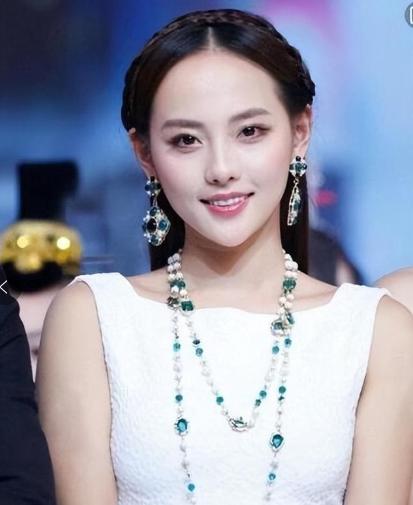 张嘉倪空壳太太,空壳太太