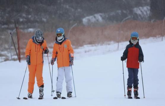 大连安波鸿缘温泉山庄,安波鸿缘温泉山庄