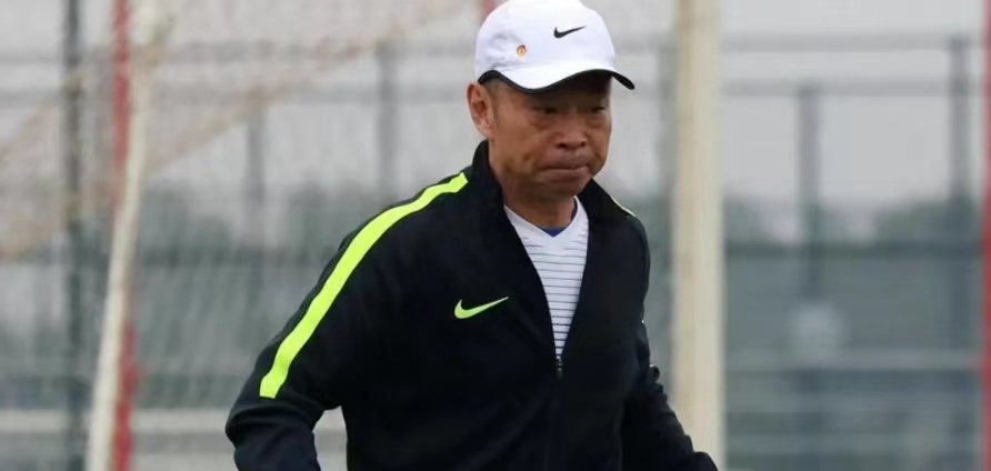 天之骄子陨落神坛,足球史上令人惋惜十大天才球员