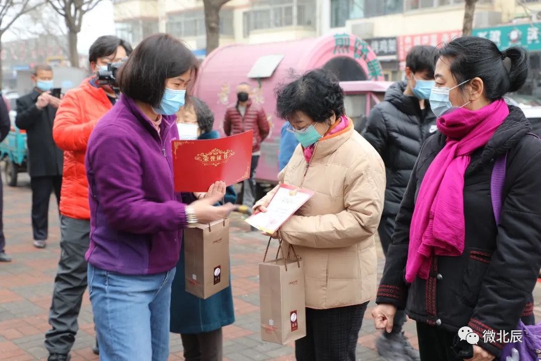 守得云开见月明疫情,守得云开见月明静待疫散终有时